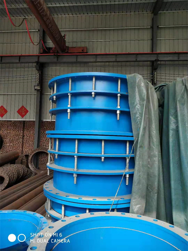 热力管道伸缩器距离多远