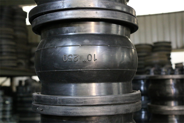 橡胶软接头用在什么地方