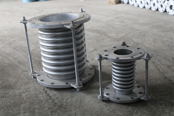 不锈钢波纹管补偿器参数
