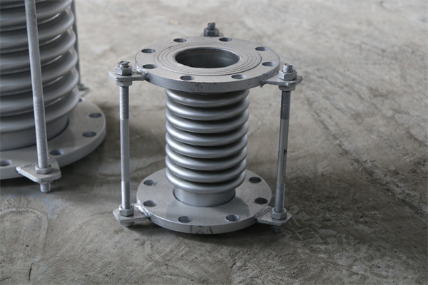 不锈钢波纹补偿器厂家