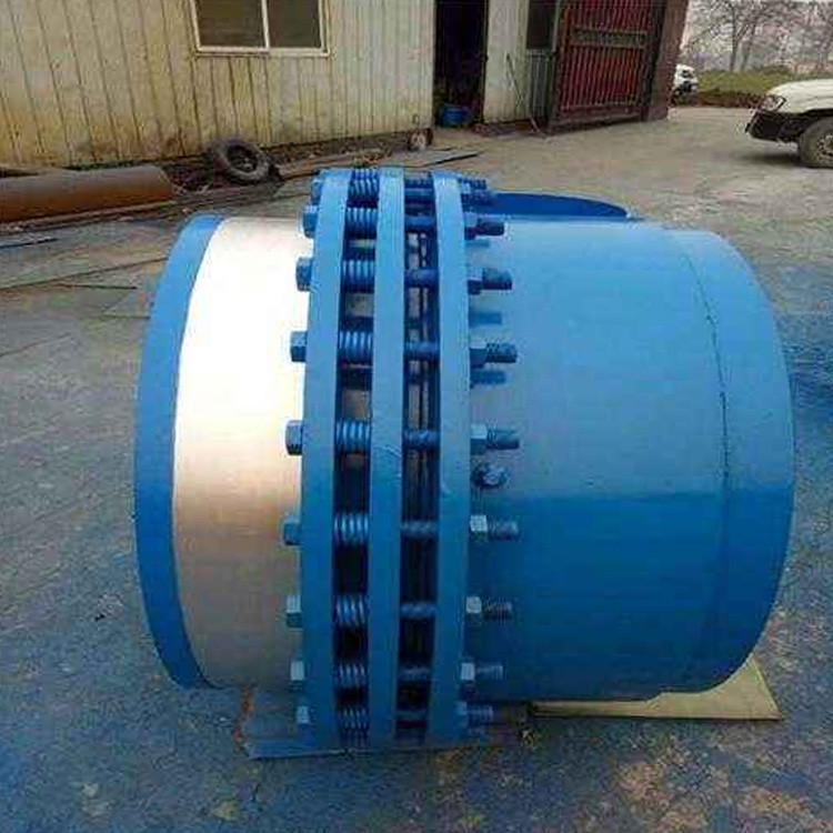 直埋型套筒补偿器安装方法