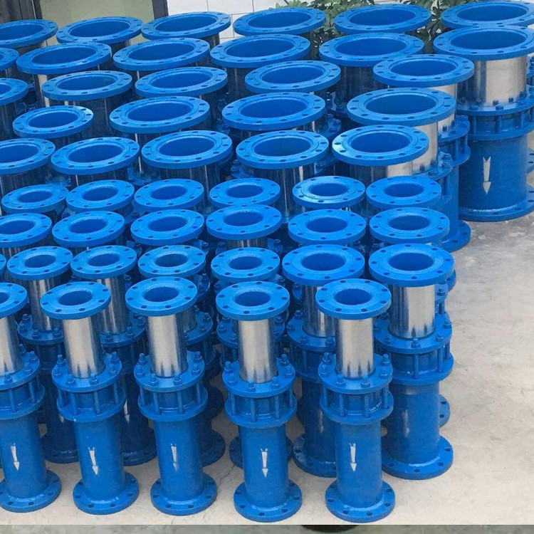 钢套筒补偿器跟法兰式补偿器